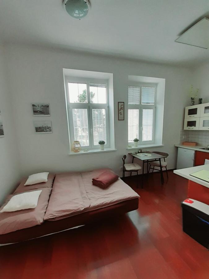 Ubytovani Na Spravnem Miste Znojmo Exterior photo